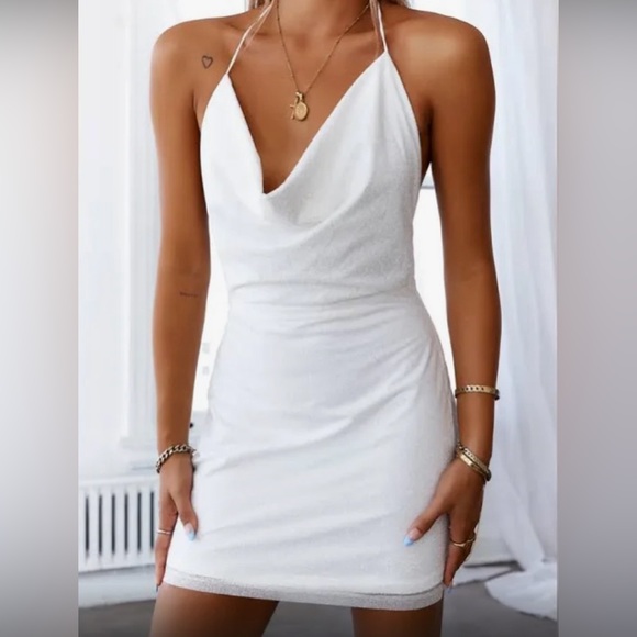 HelloMolly Dress - Picture 2 of 3